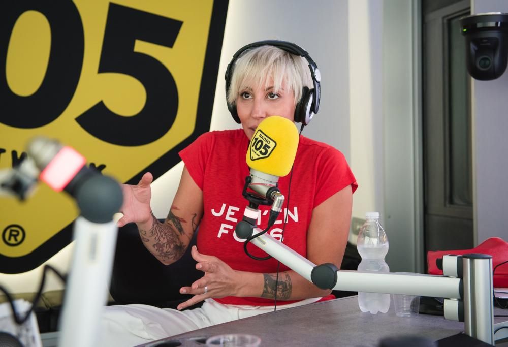 Malika Ayane a 105 Mi Casa con Domino