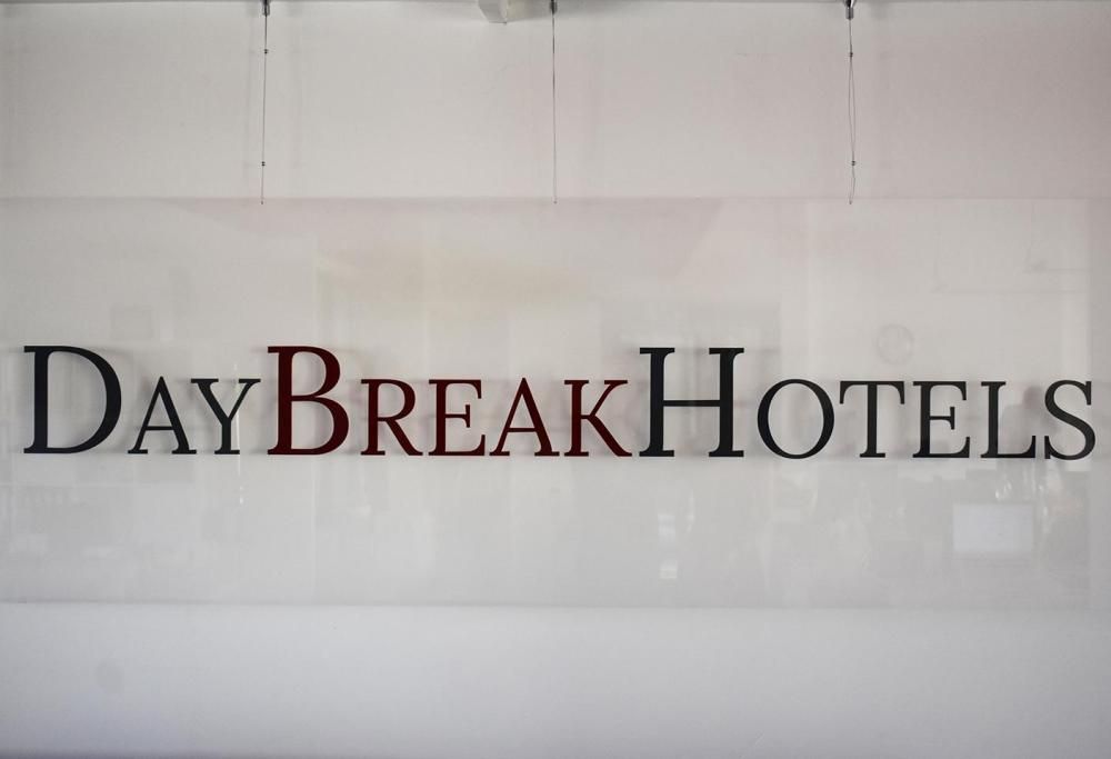 Hai perso “105 Start-up!”? Riascolta la storia di DAY BREAK HOTEL