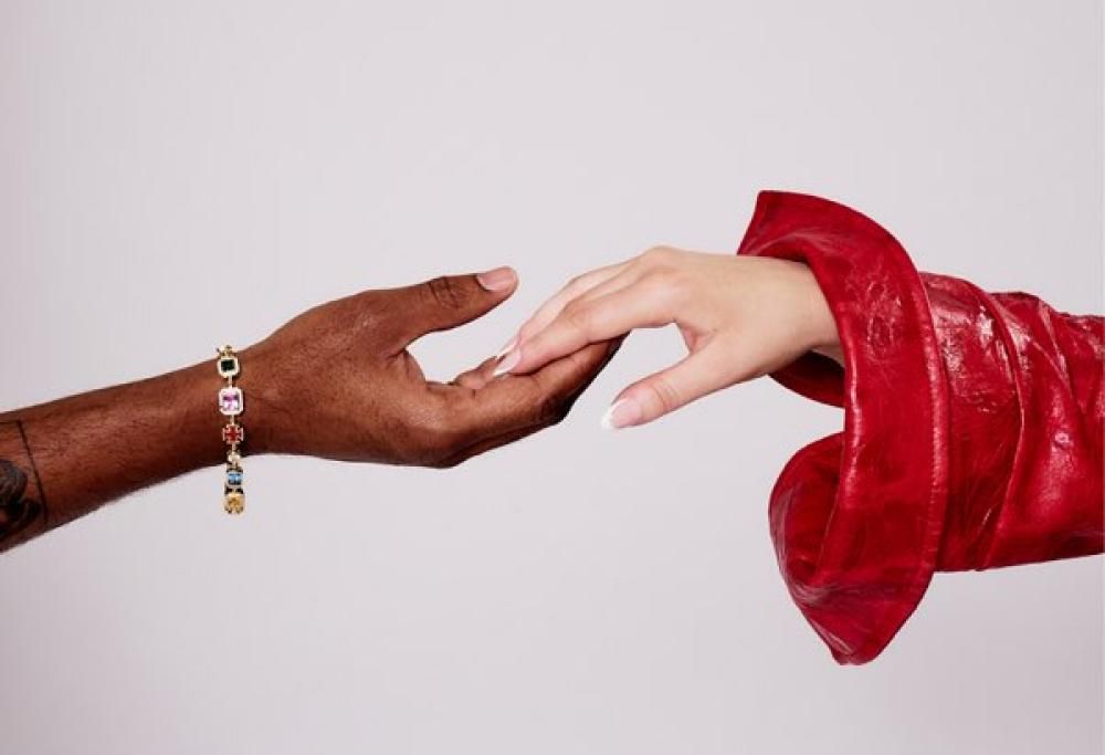 Slippin’ (feat. Meghan Trainor)