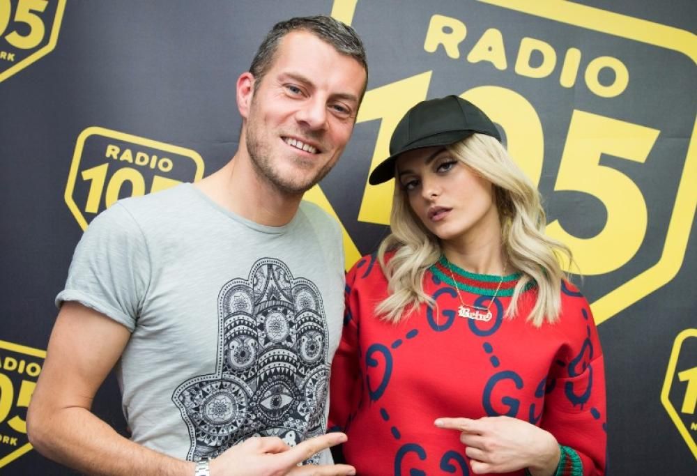 Bebe Rehxa ospite di Max Brigante a 105 Mi Casa