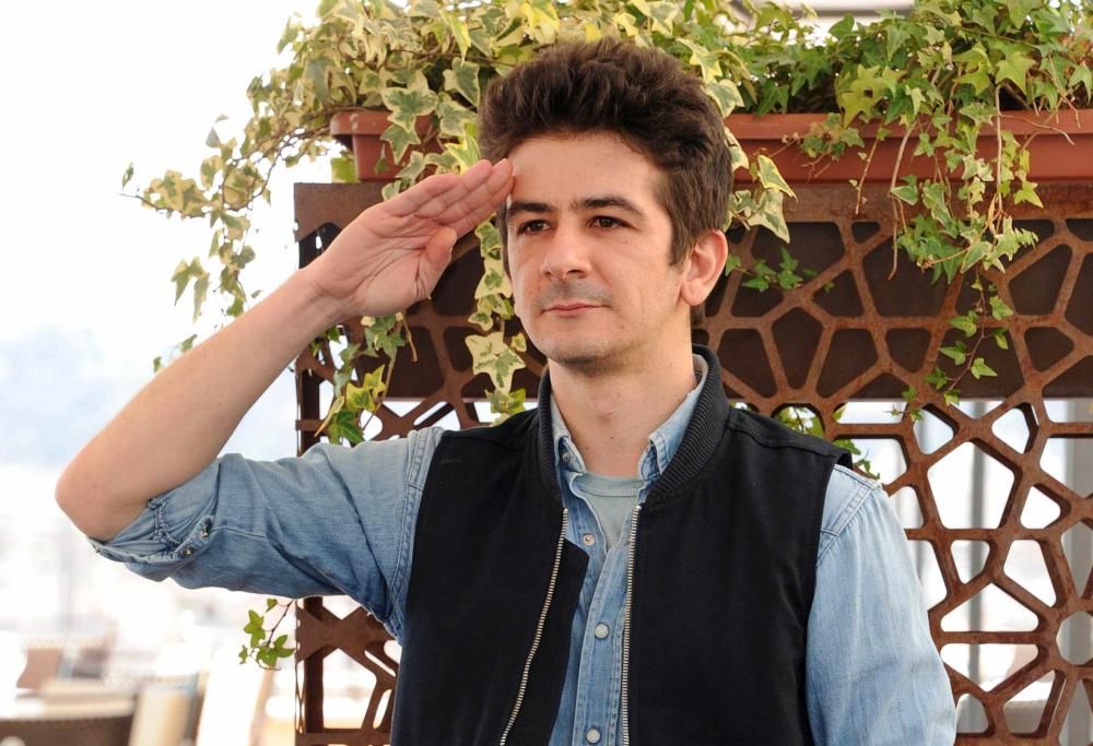 Francesco Mandelli a 105 Night Express: “Doppio Paddington e ‘recito’ con Hugh Grant”