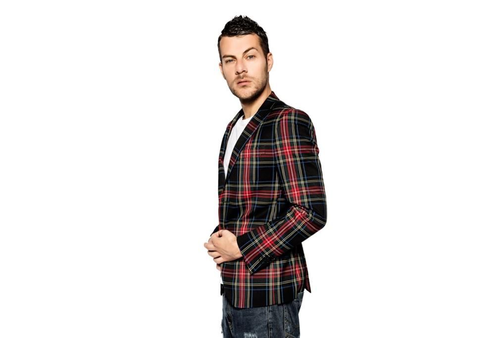 Un giovane e seguitissimo rapper a 105 Mi Casa: nel salotto di Max Brigante c’è Sfera e BBasta