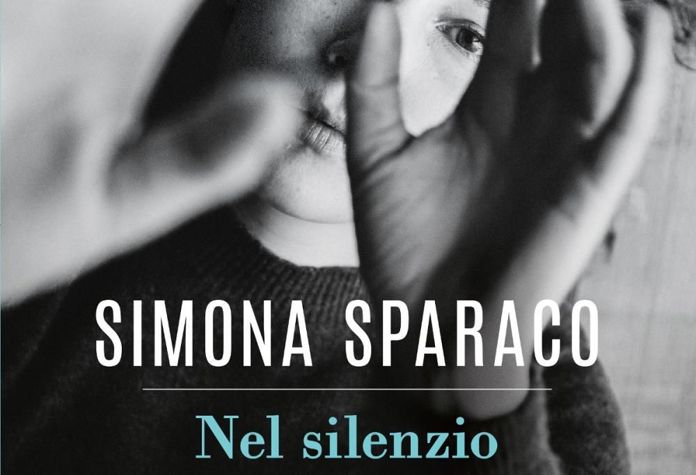 Simona Sparaco presenta a 105 Friends “Nel Silenzio delle Nostre Parole”