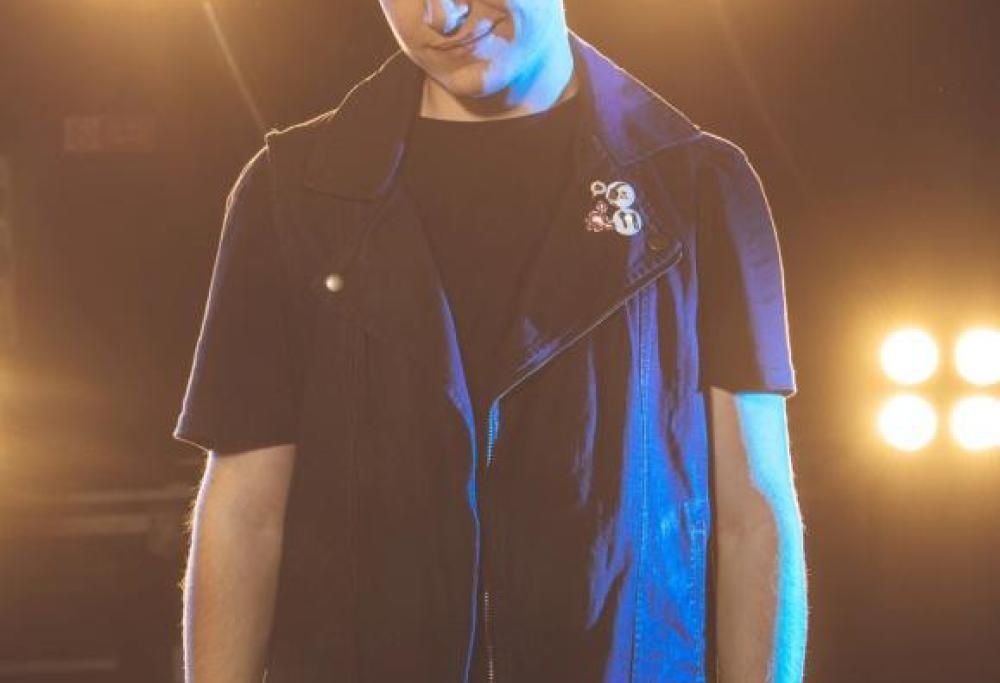 Top dj 2016 ha decretato il suo vincitore, è un ragazzo di Cantù e ha 18 anni, Dj Berry ospite di Max Brigante