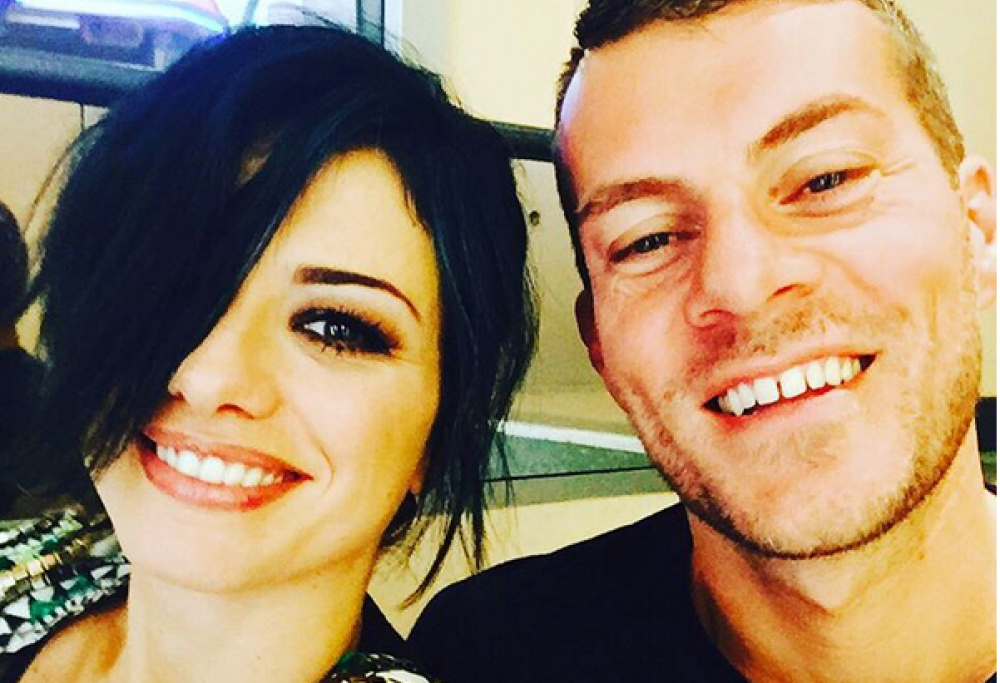 Dolcenera entra nel salotto di Max Brigante e anche il suo Casaoke è da ascoltare