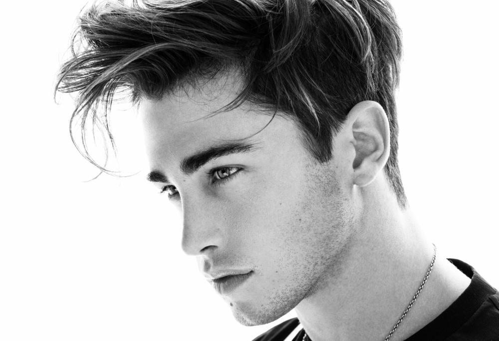 Riki reinterpreta L.O.V.E. di Nat King Cole