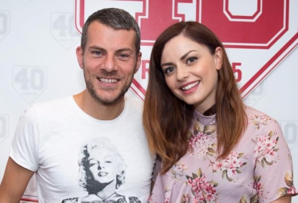 Annalisa, con Max Brigante alla chitarra, Live a 105 Mi Casa