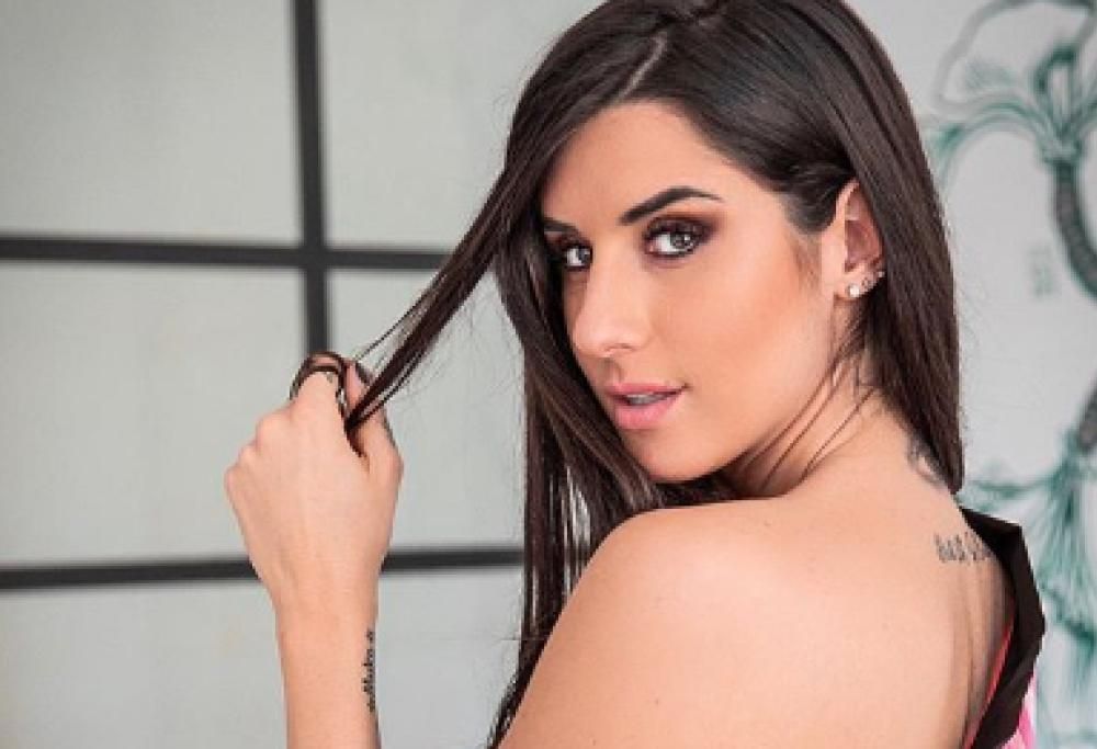 Valentina Vignali a 105 Friends per presentare il libro “Forti come noi”