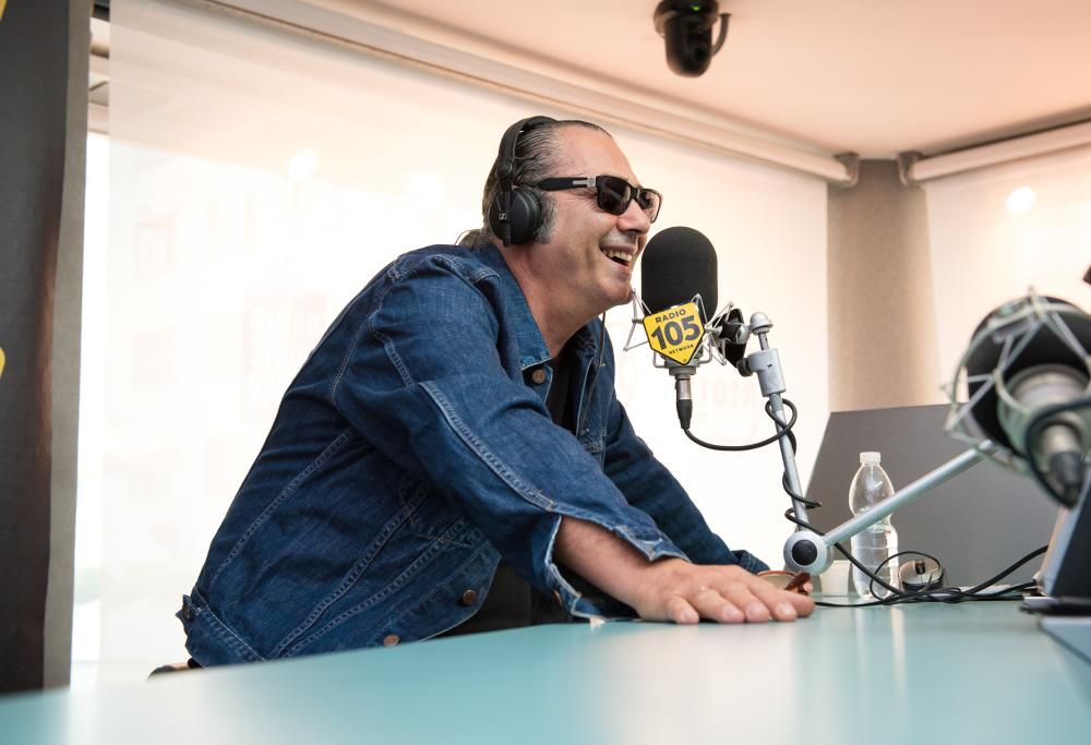 Luca Carboni con “Sputnik” a 105 Friends: “Sono partito dagli anni ’80 per fare qualcosa di contemporaneo”