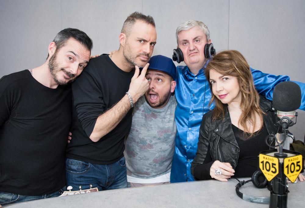 L’uomo gatto, famoso personaggio e campione di Sarabanda, nel Sarababbi sfida Alan