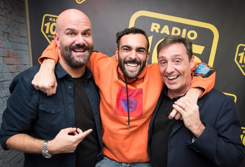 Marco Mengoni presenta Atlantico a 105 Friends