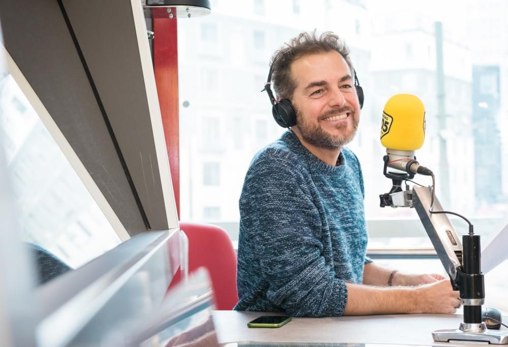 MISTERO: Daniele Bossari spiega perché le streghe cavalcano la scopa