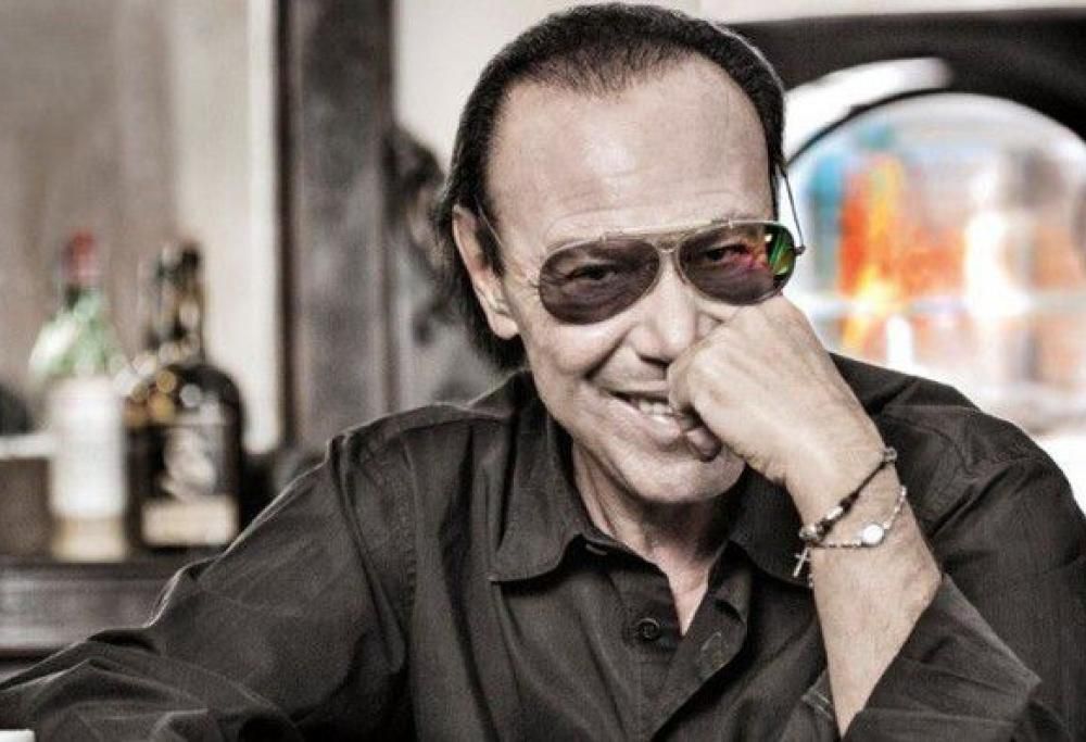 La prestigiosa Take Away Band canta "Notte Prima Degli Esami"