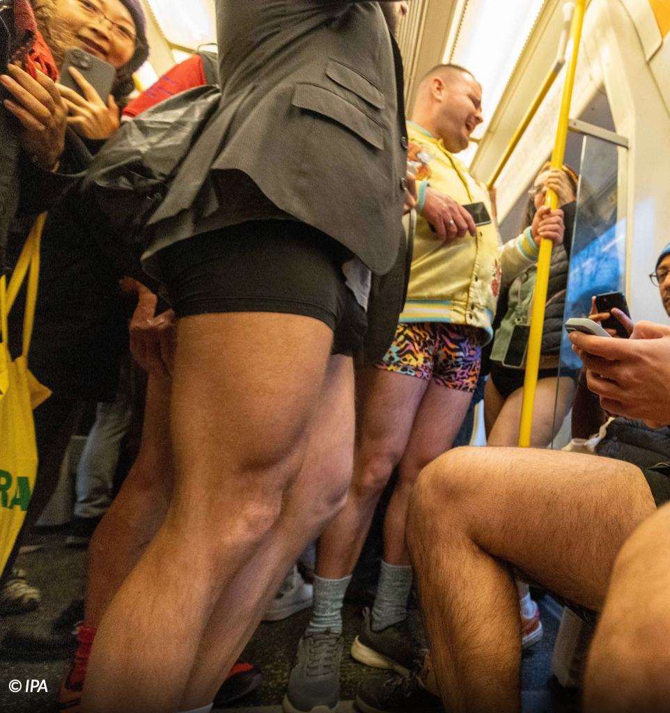 No Trousers Tube Ride, tutti in mutande in metro