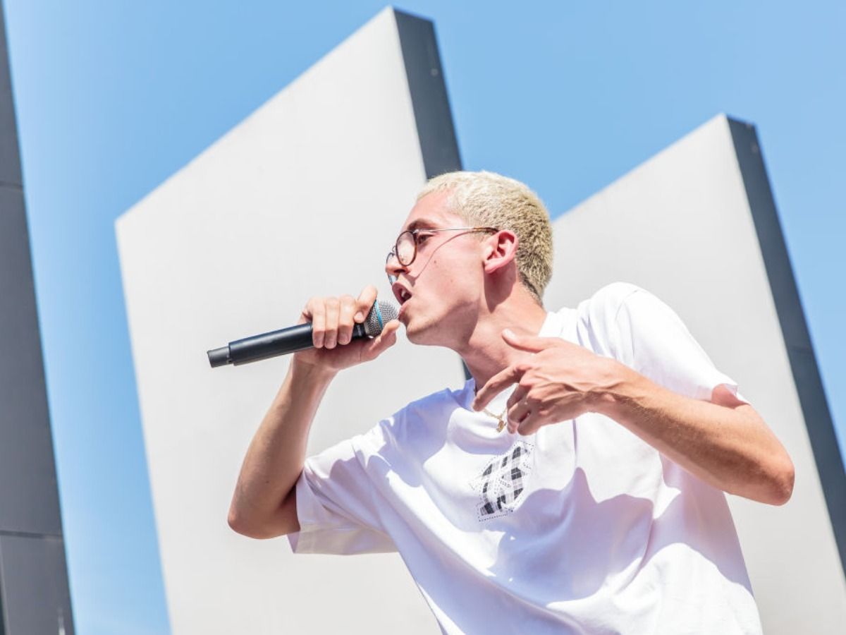 Tredici Pietro a Sanremo 2026: tutto sul brano “Uomo che cade”