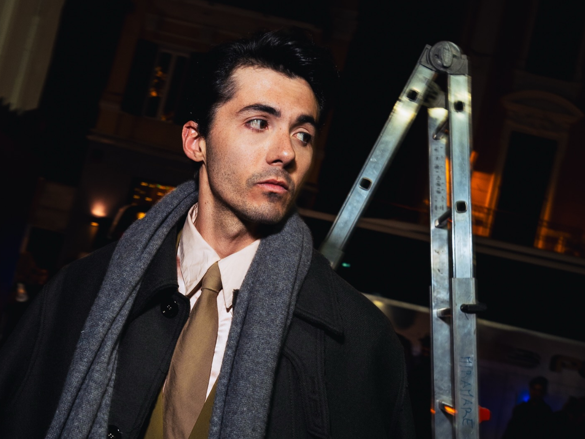 Sanremo, Fulminacci passa sotto a una scala prima dell’esibizione