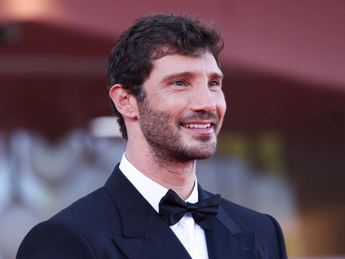 Sanremo 2027, Stefano De Martino sarà il nuovo conduttore del Festival