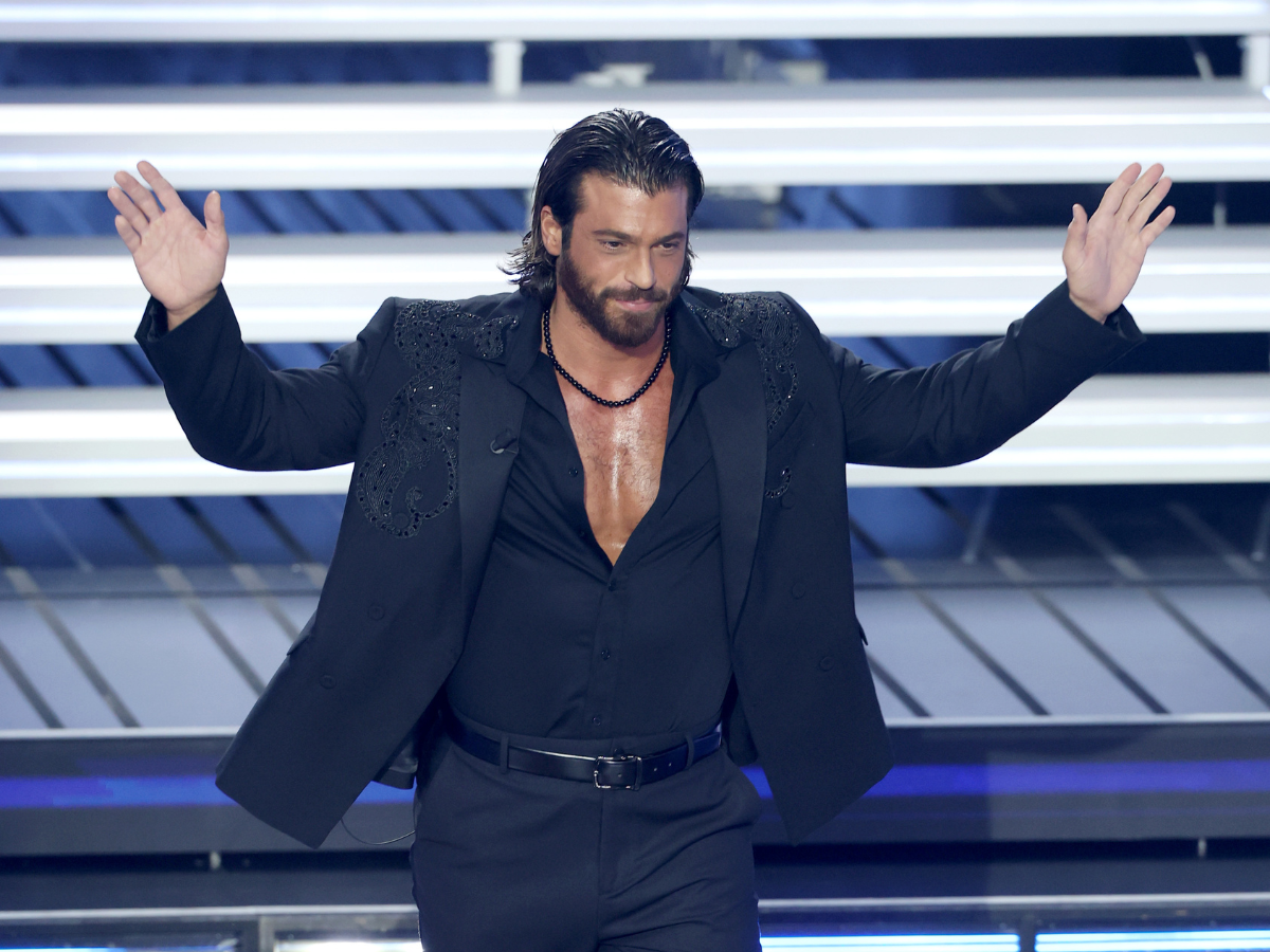 Can Yaman a Sanremo 2026: com’è andato l’esordio da co-conduttore