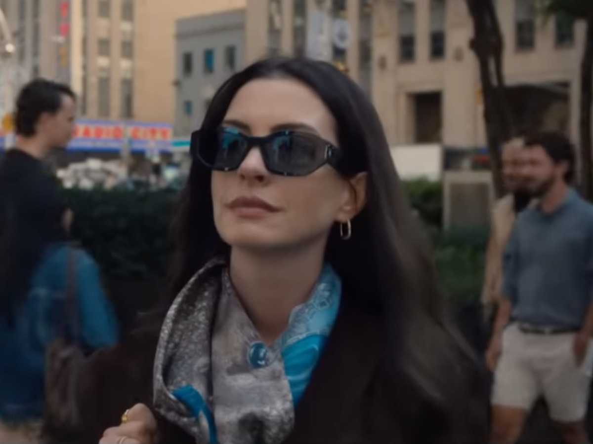 “Il Diavolo Veste Prada 2”, Anne Hathaway: “Vestitevi eleganti”