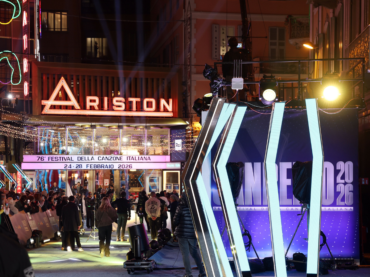 Regolamento Sanremo 2026: come si vota e chi decide il vincitore