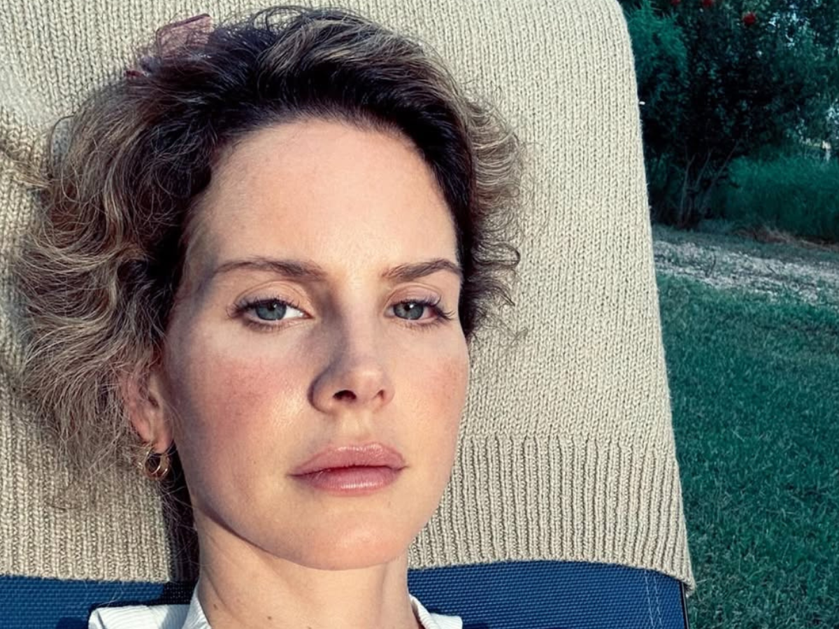 “White Feather Hawk Tail Deer Hunter” di Lana Del Rey: il testo