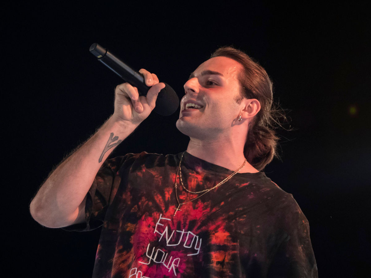 Ernia critico sul mondo rap: “Che senso ha litigare tra di noi?”