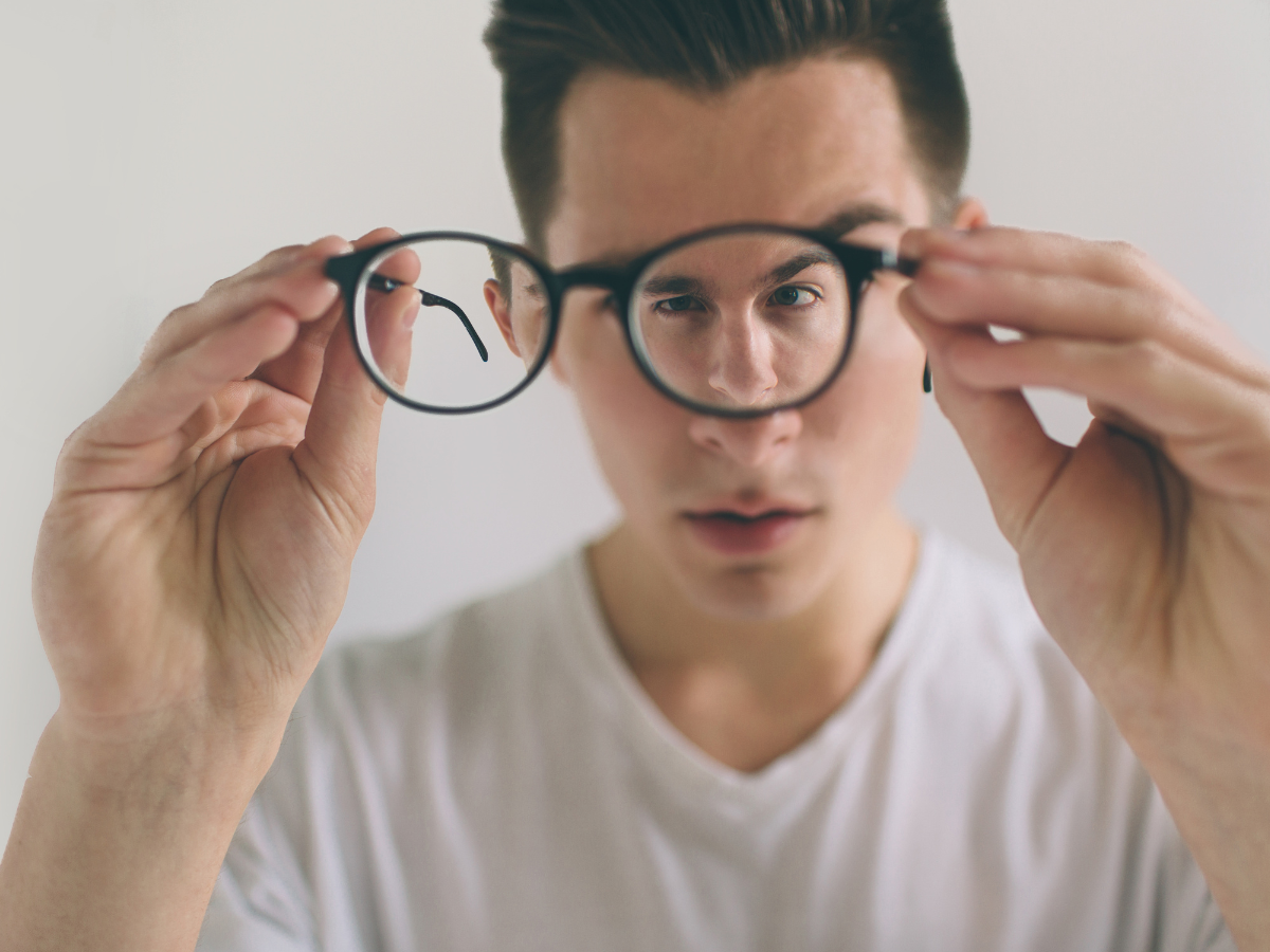 Perché frequentare le persone sbagliate ti fa invecchiare prima