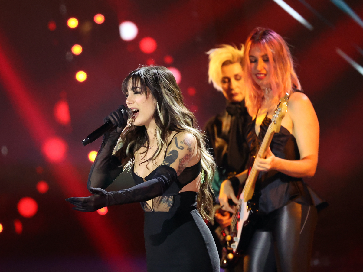 “Nuda ma alla Moda” delle Bambole di Pezza: testo e significato