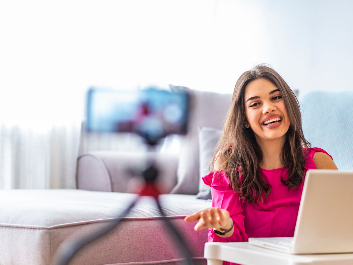 TikTok e il trend delle bolle in bocca: perché non dovresti farlo