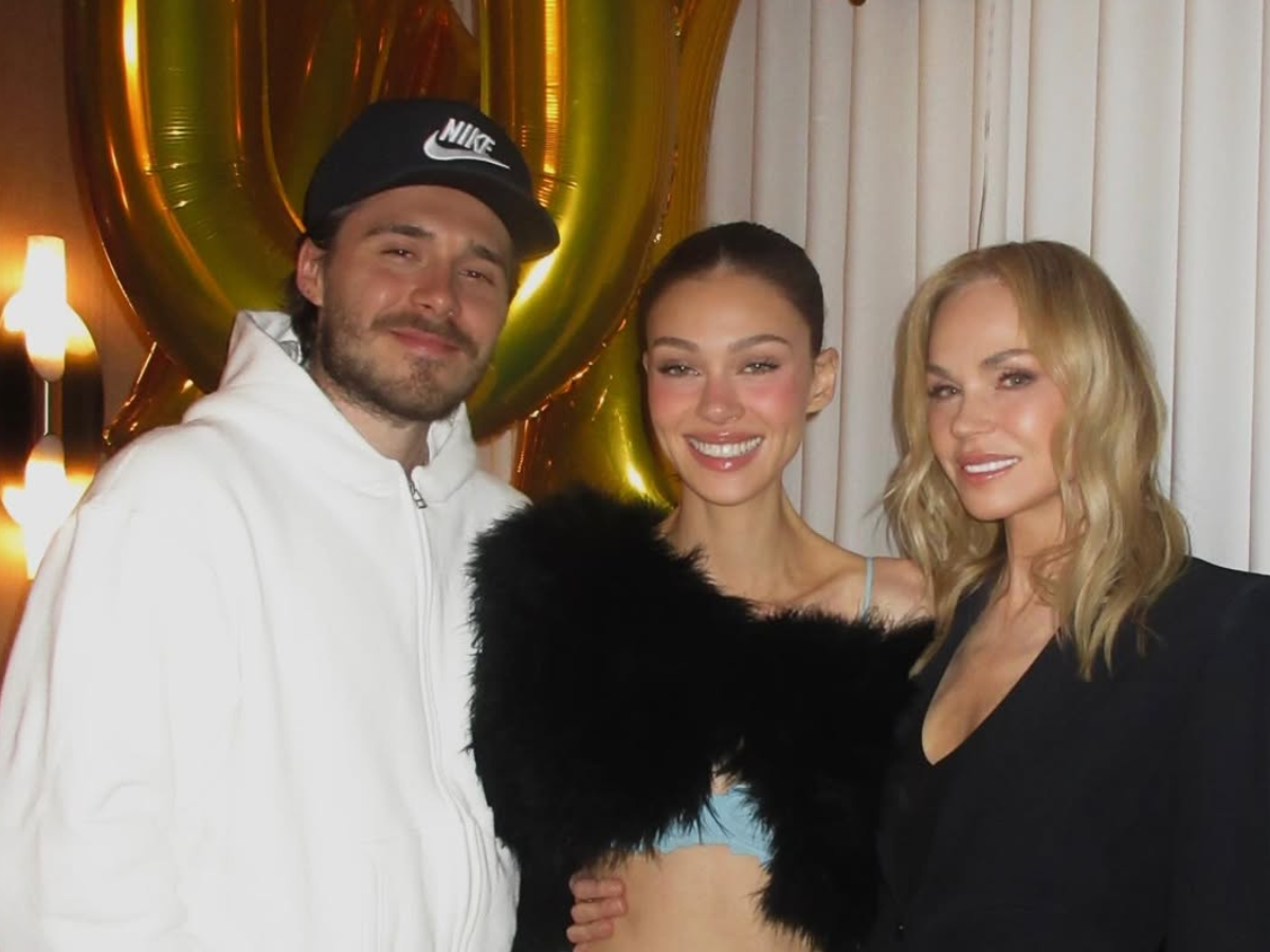 Brooklyn Beckham fa gli auguri alla suocera: frecciata a Victoria?