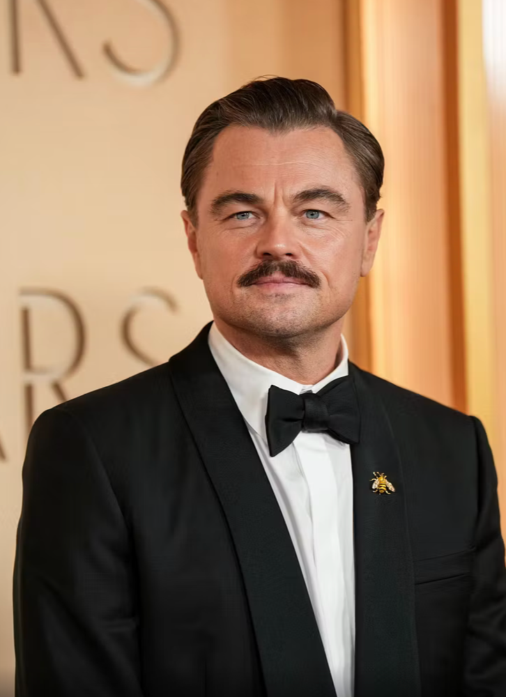 Pornstache, tornano prepotentemente i baffi!