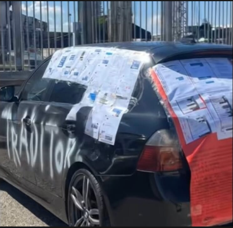 Lui la tradisce e lei si vendica così