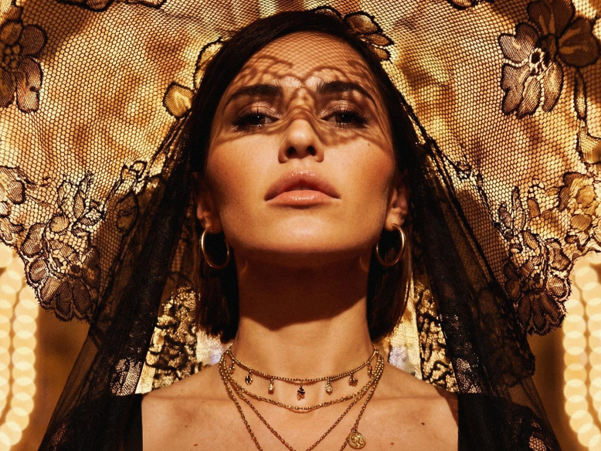 “Maria”: testo e significato del nuovo brano di Serena Brancale