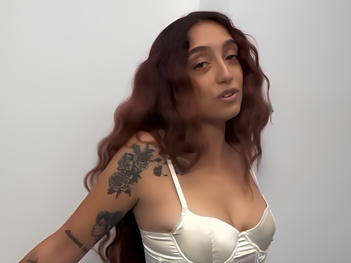 Sissi torna con “AMORE MIO”: testo e significato della canzone