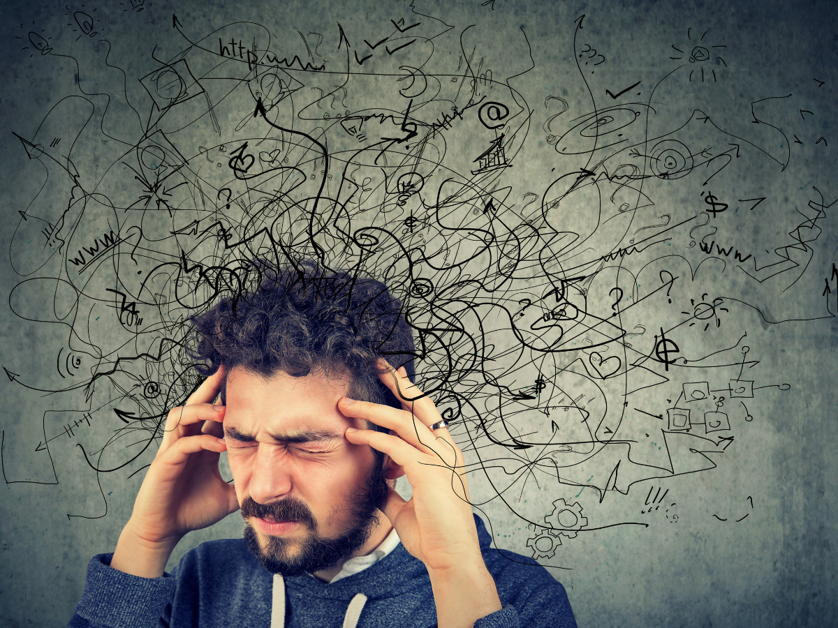 Perché siamo sempre così ansiosi? La psicologia spiega il vero motivo