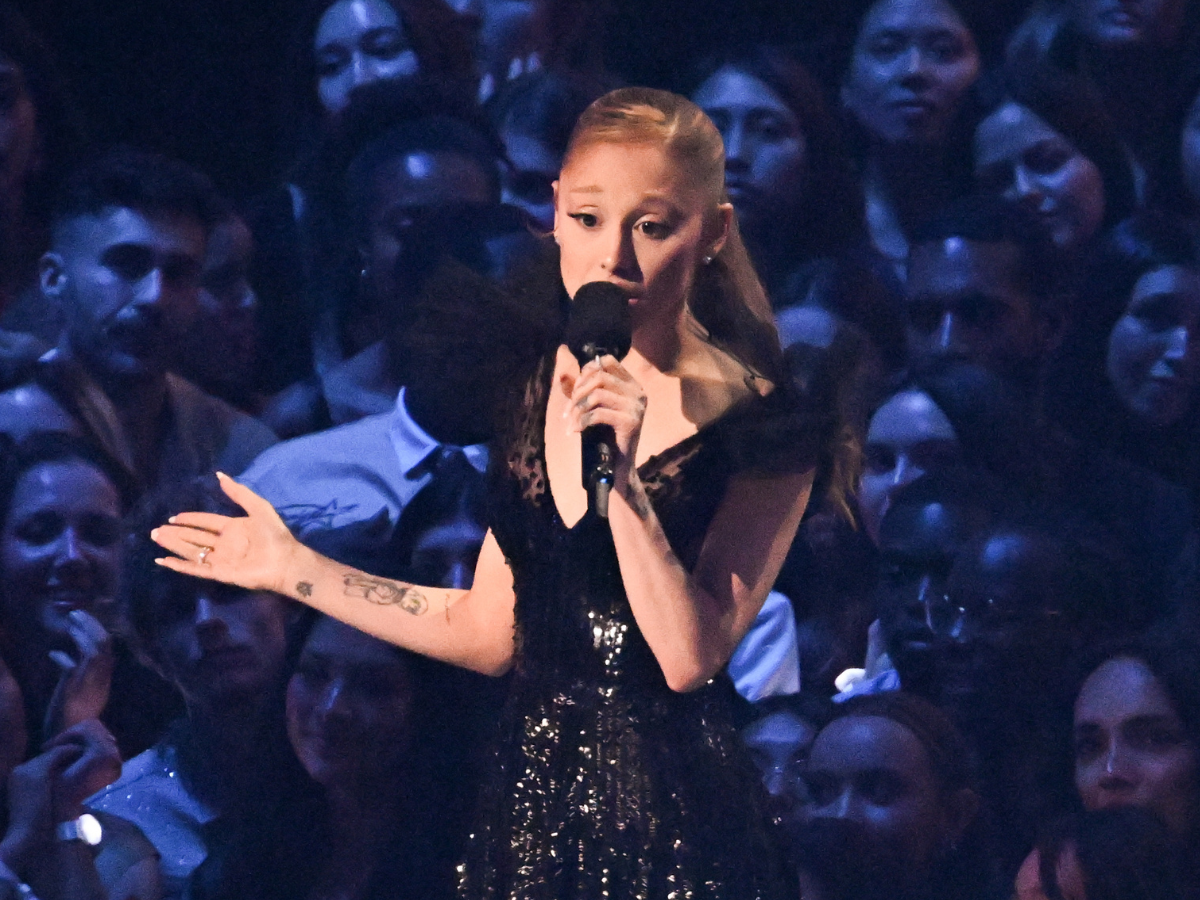 Ariana Grande, testo e traduzione di “Hate That I Made You Love Me”