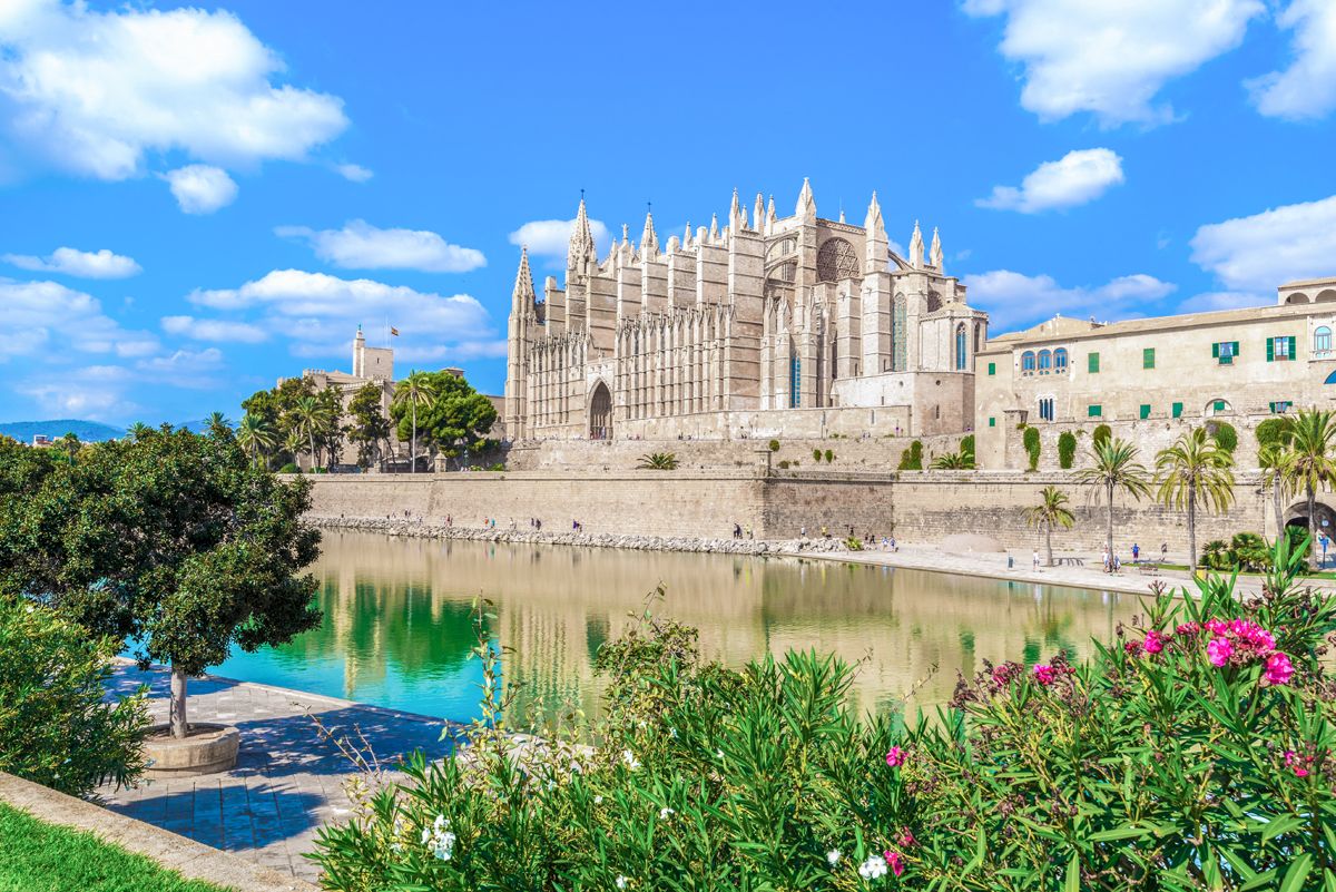 Maiorca_shutterstock_1032635698