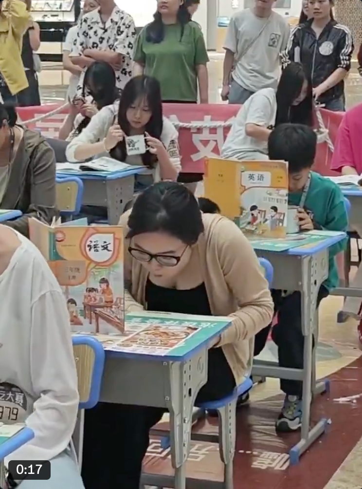 Mangiare di nascosto senza farsi scoprire, nuova challenge cinese