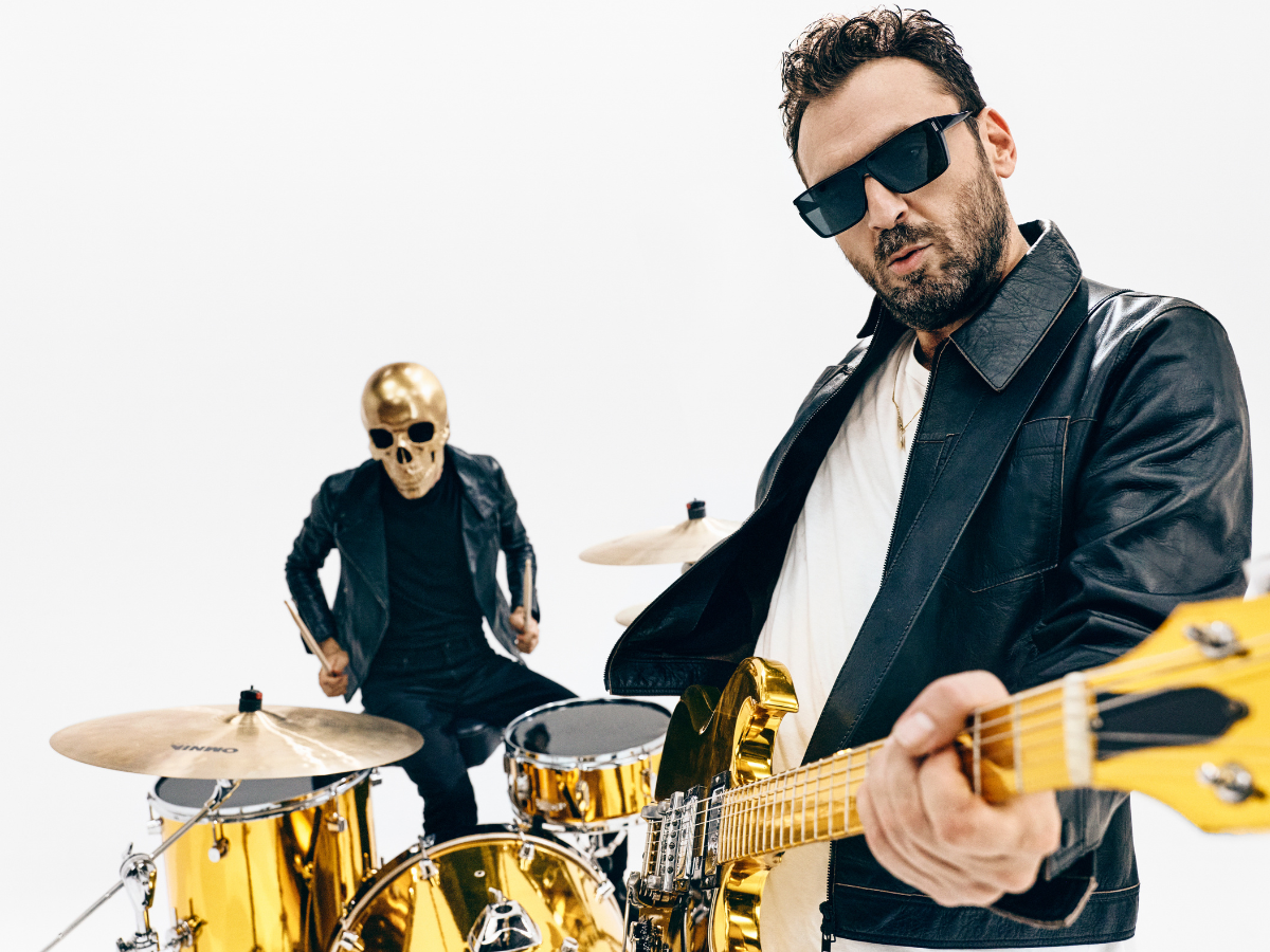 Cesare Cremonini torna con “Paparazzi” e svela l'album “Amateur”