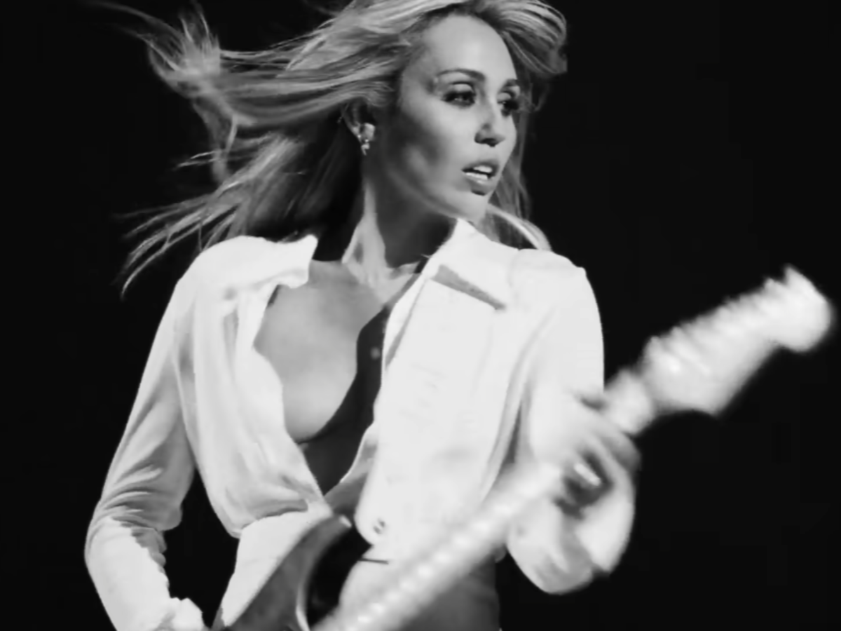 Miley annuncia l’album “Bass Persuades”: la tracklist