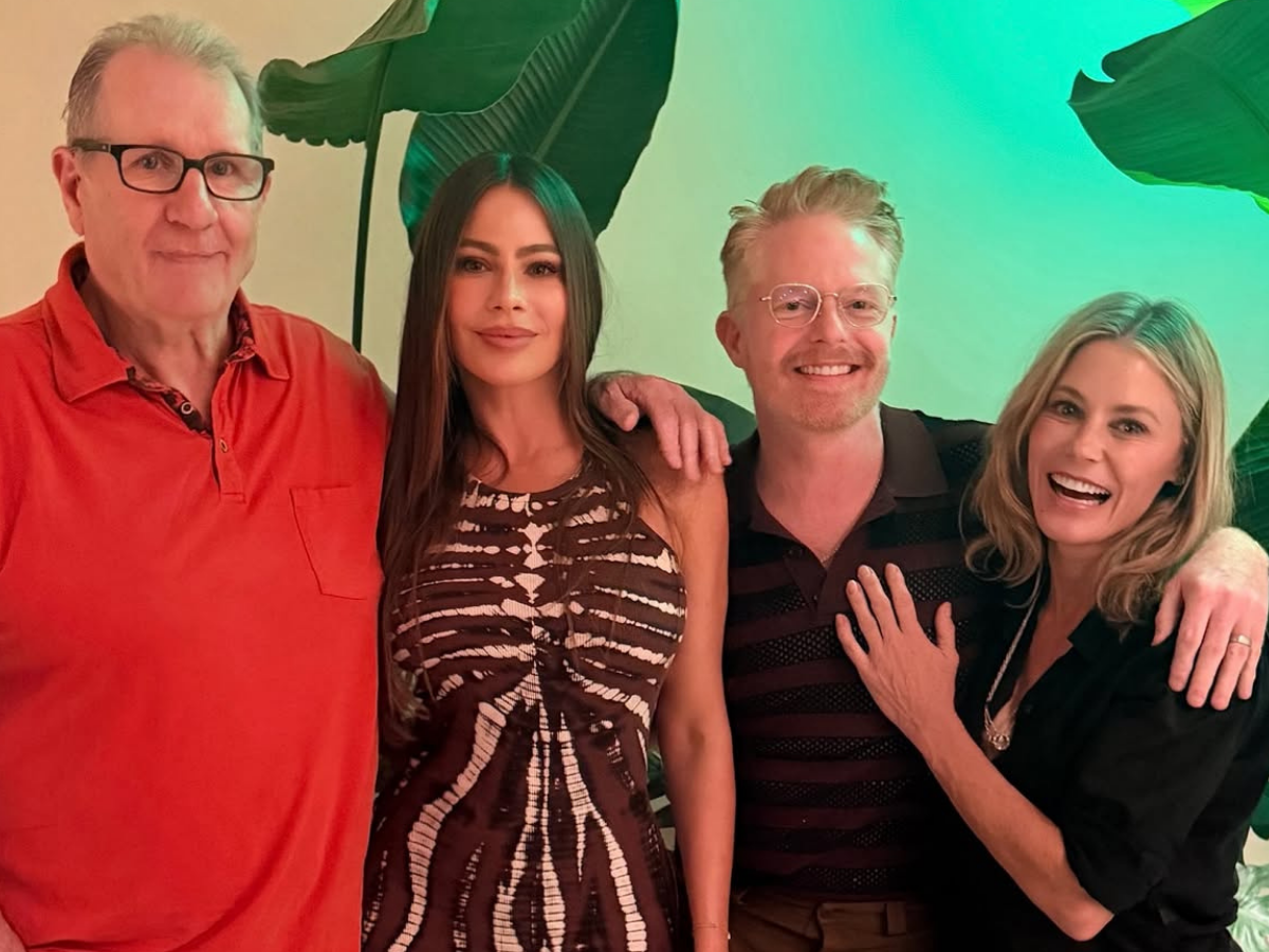 Modern Family, la reunion a sorpresa: il cast insieme a cena
