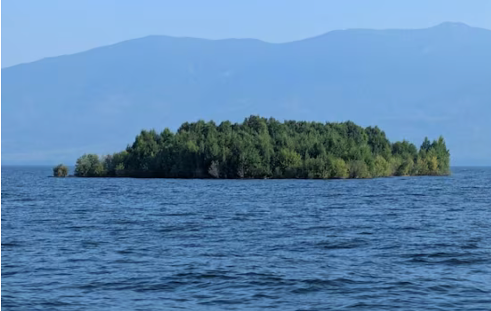 Canada, apparsa una misteriosa isola che si sposta