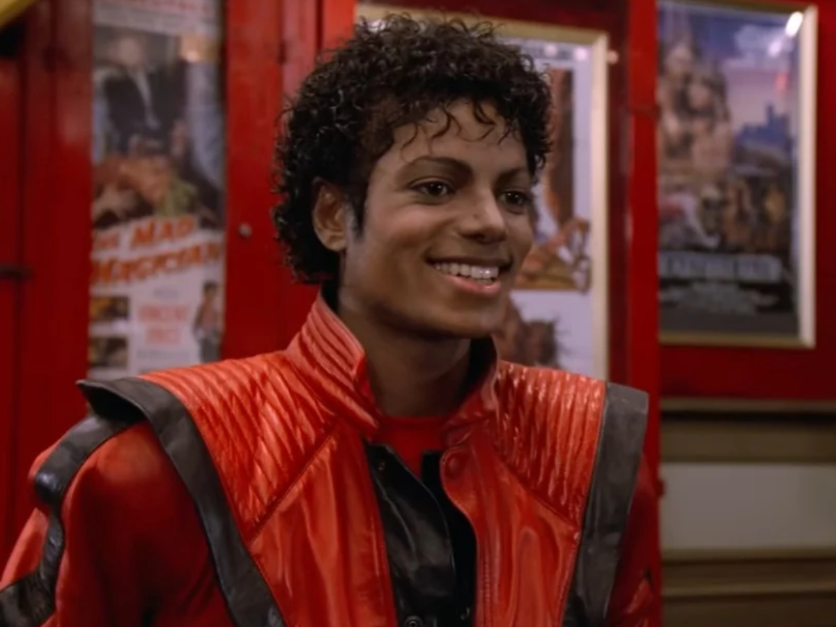 La giacca di “Thriller” di Michael Jackson all'asta: vale milioni
