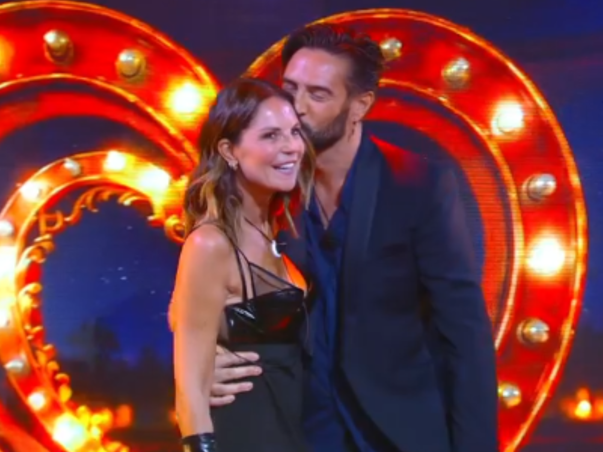 GF Vip, Marina La Rosa e Alex Belli vicini al bacio: cos’è successo