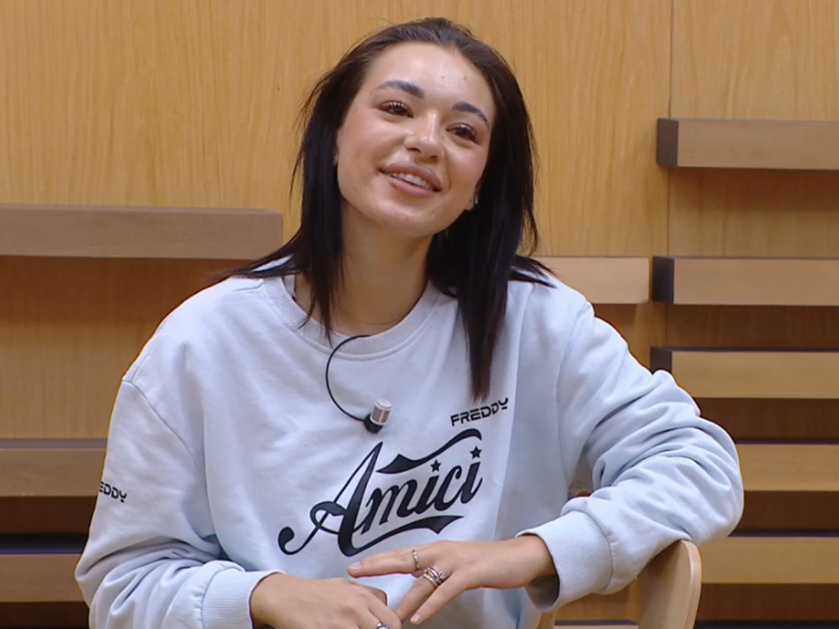 Chi è Aura Venosa, la storia della cantante entrata ad “Amici 26”