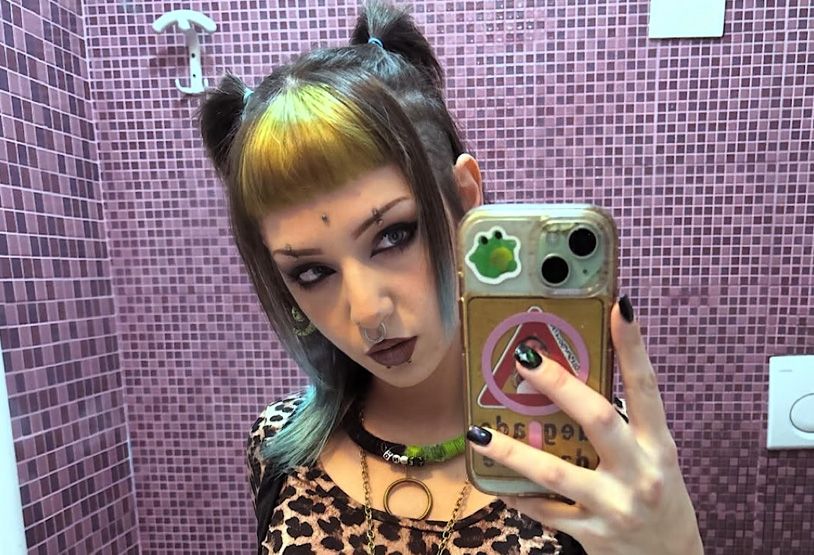 Anna Lou Castoldi vittima di revenge porn: rubato il cellulare e diffuso un video intimo