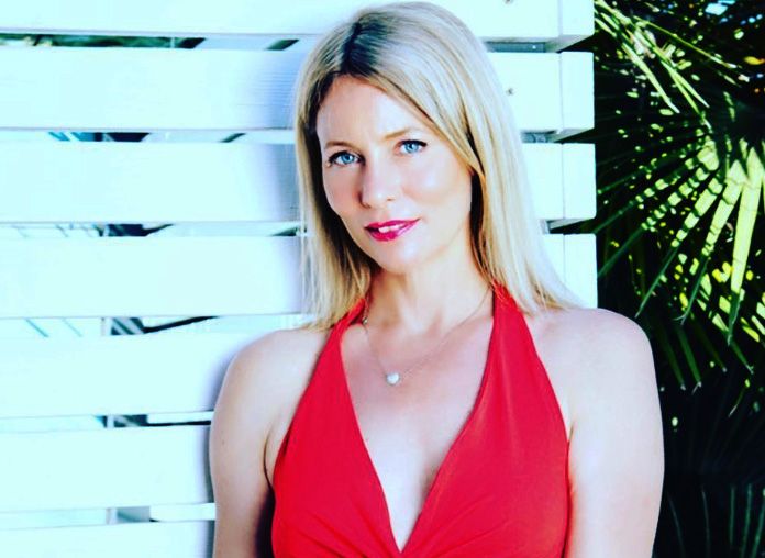 Flavia Vento contro Ilary Blasi: «E' rifatta! E io comunico con gli alieni»