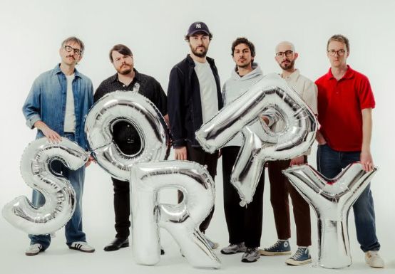 Pinguini Tattici Nucleari, sorpresa prima del tour: «Torniamo nei nostri posti del cuore»