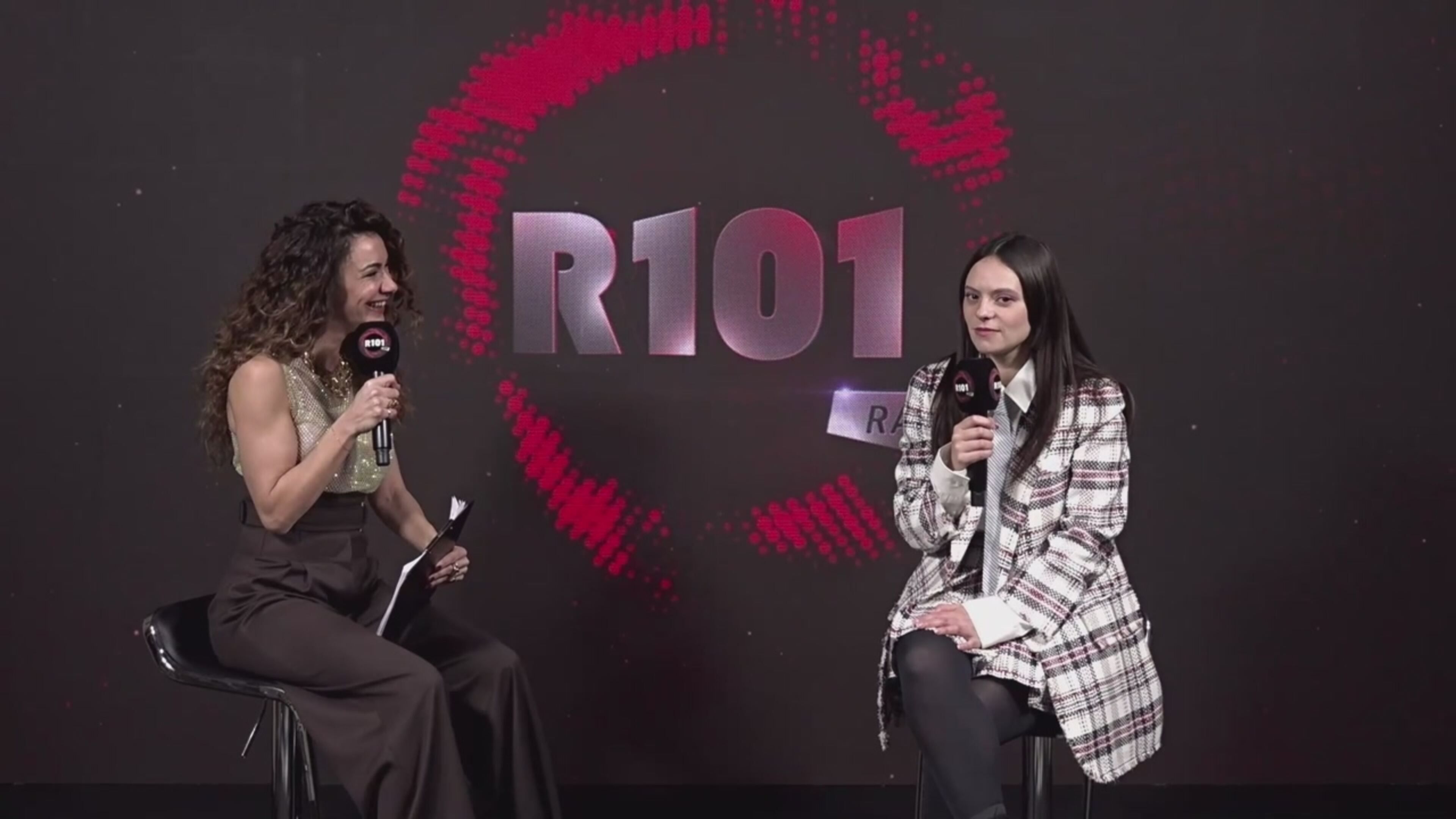 Melita Toniolo intervista Francesca Michielin - R101