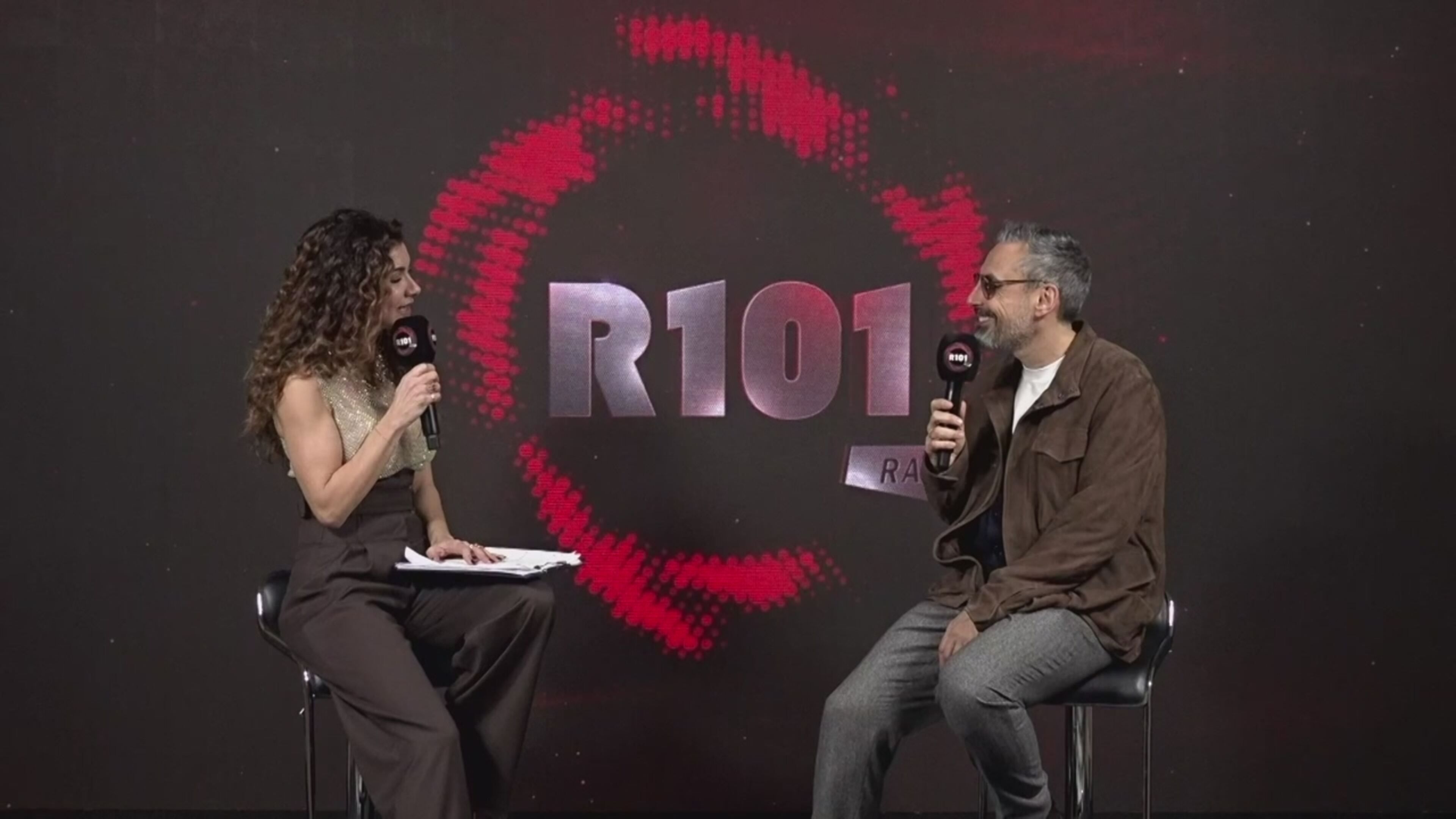 Melita Toniolo intervista Brunori Sas - R101
